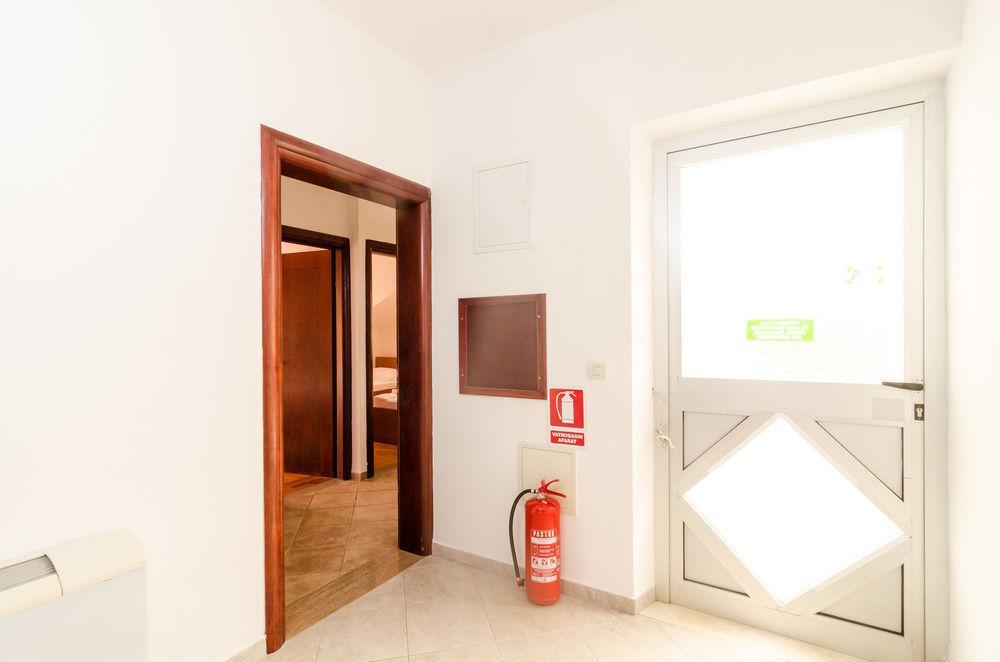 Cocoon Hostel & Apartments Dubrovnik Luaran gambar