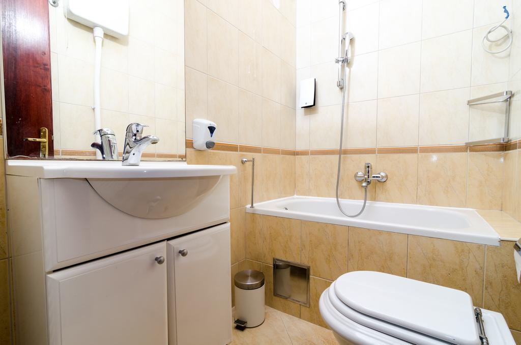 Cocoon Hostel & Apartments Dubrovnik Luaran gambar